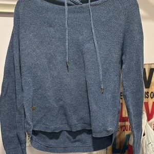 Women's Blue Sweater